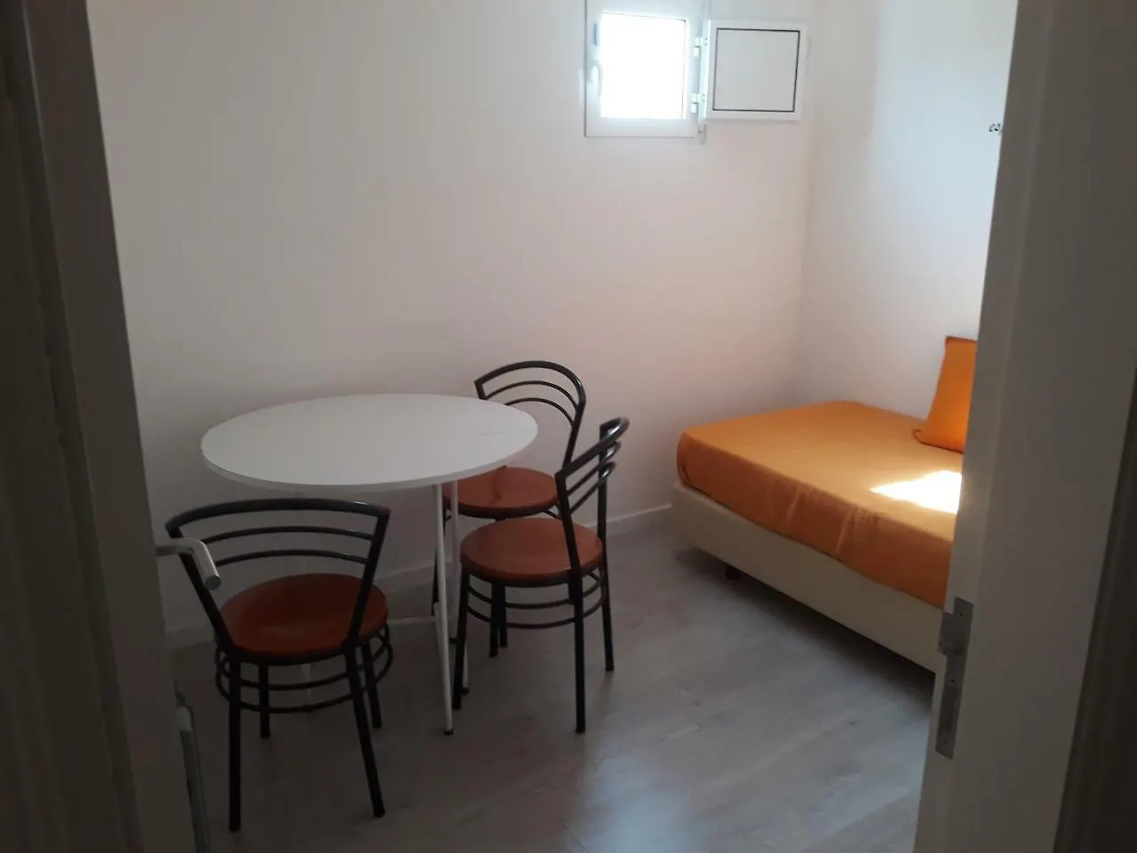 Sem Nome Hotel Alvor 0*,  Portugal